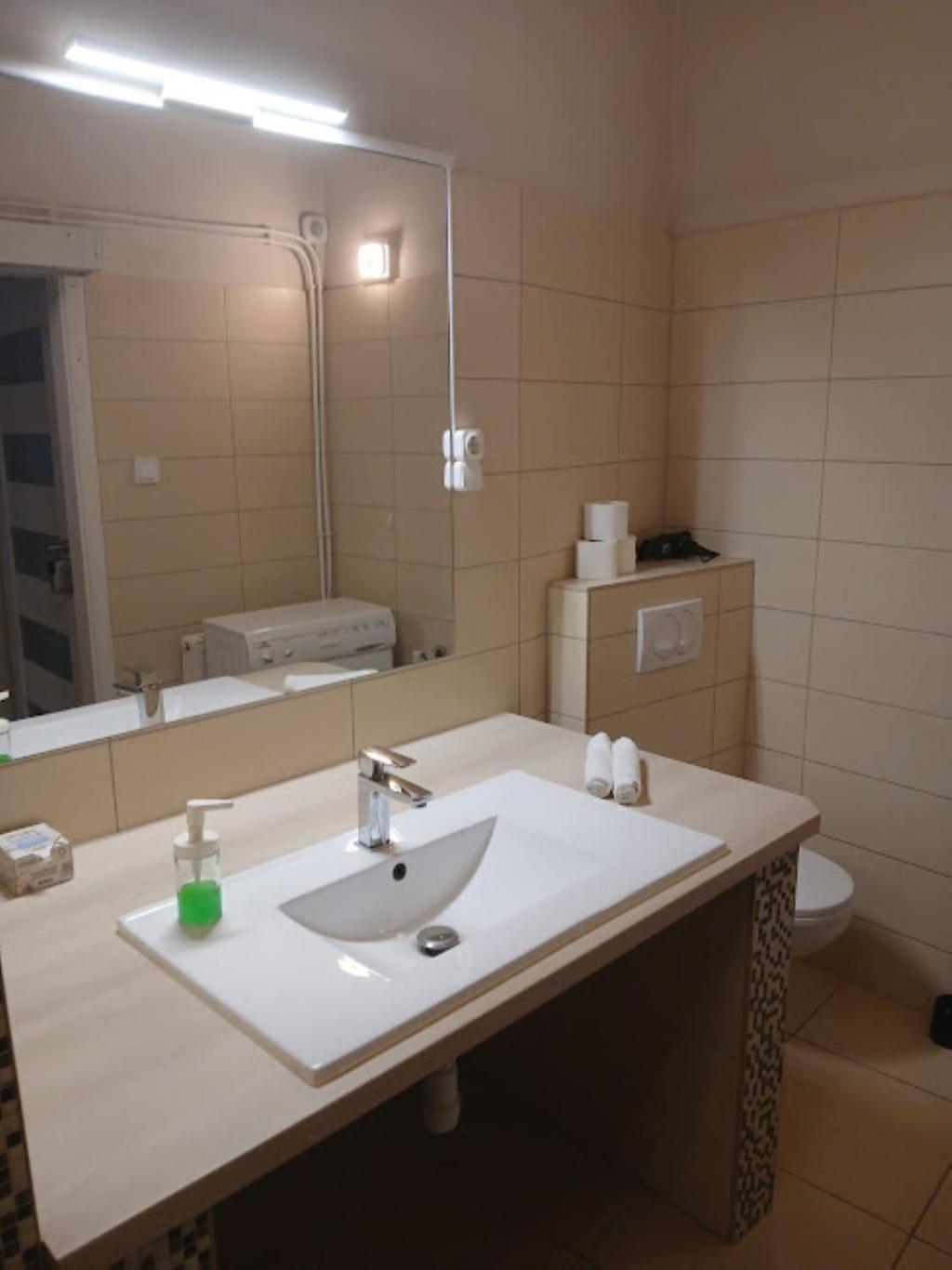 Soda Apartman Győr Eksteriør billede